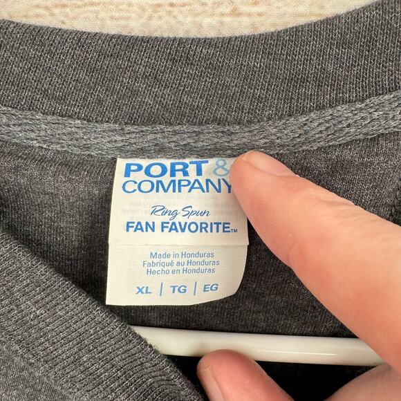 Barbie Running the Dreamhouse Crewneck Sweatshirt Womens XL Gray - Picture 5 of 8